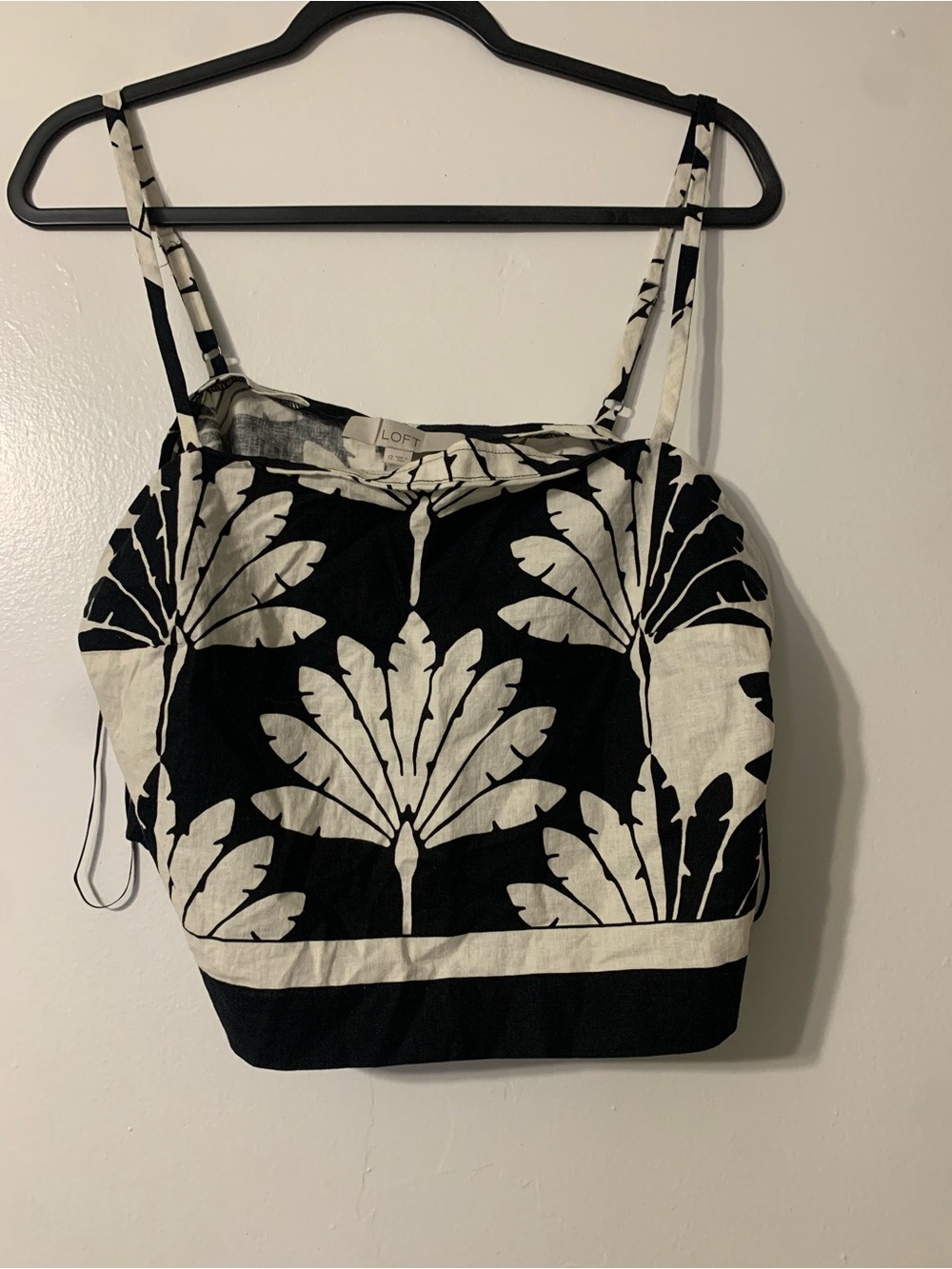 LOFT Black and White Floral Spaghetti Strap Crop Top